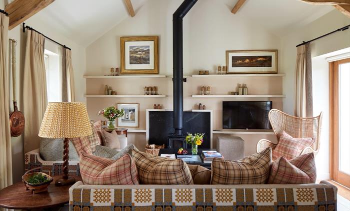 Hotel suite lounge